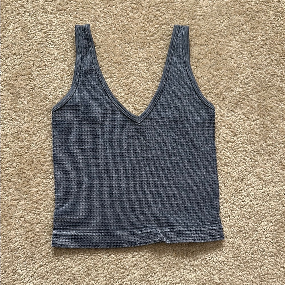 Blue Cropped Tank Top with Deep V-Neckline and Fitted Style